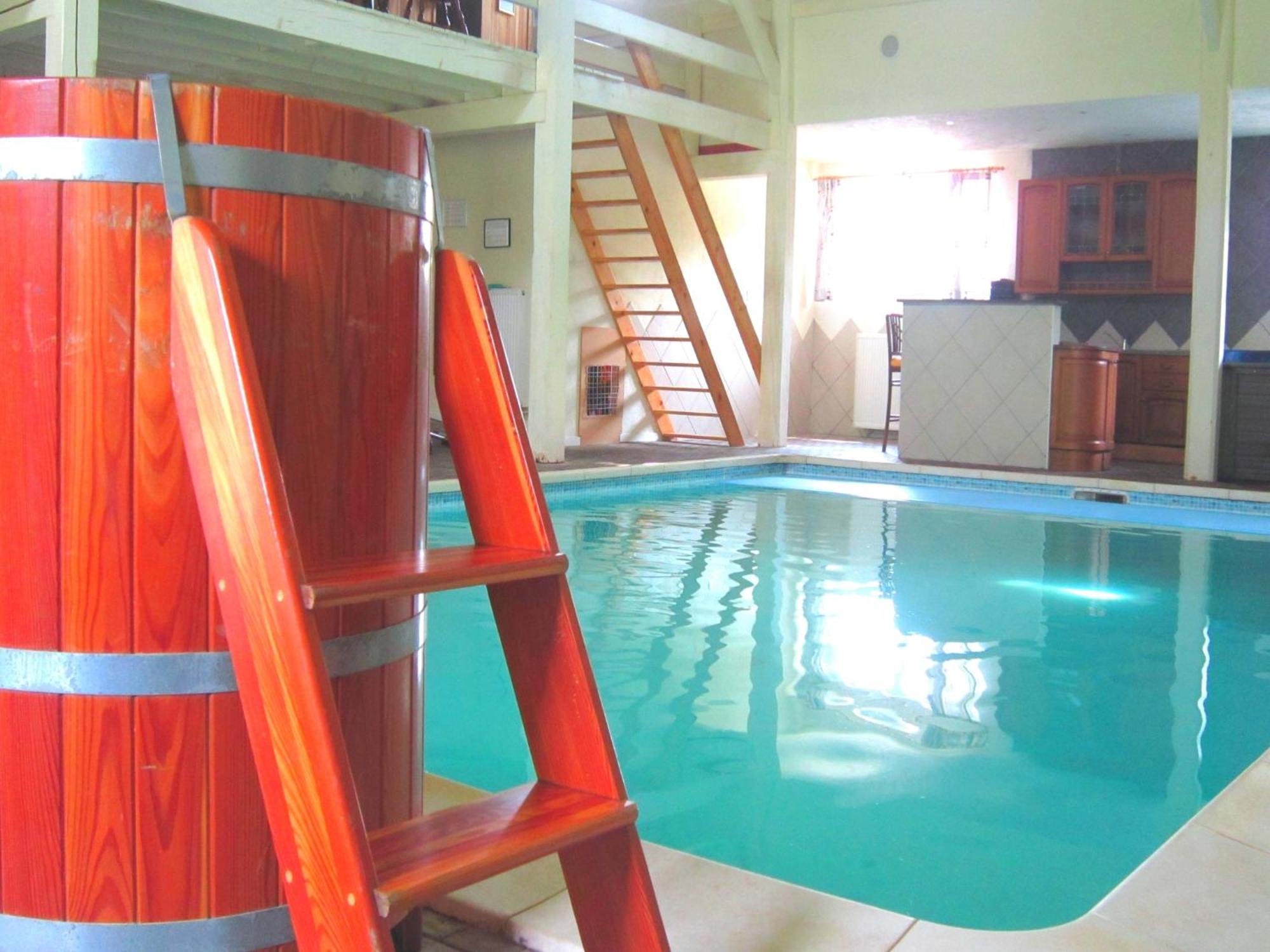 Modern Holiday Home In Sourbrodt With Private Pool Вем Екстериор снимка